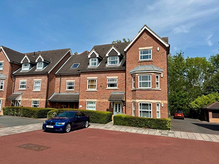 2 Bedroom Flat To Rent In Highbridge, Gosforth, Newcastle Upon Tyne, NE3