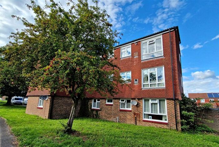 1 Bedroom Apartment To Rent In Padstow Walk, Bewbush, Crawley, West Sussex, RH11