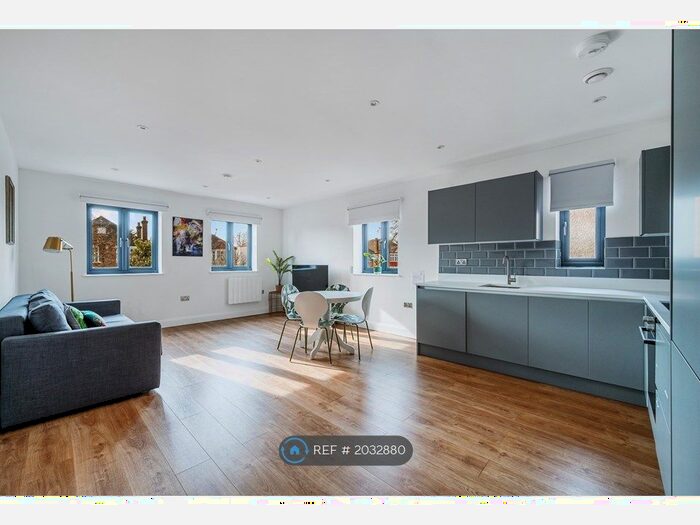 1 Bedroom Flat To Rent In Gunnersbury Avenue, London, W5