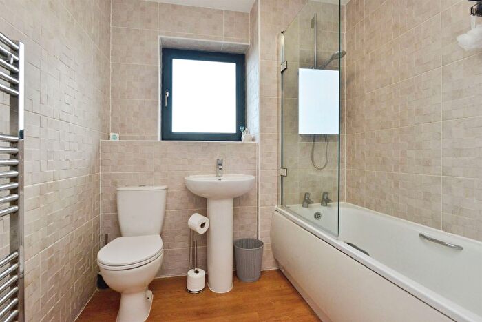 1 Bedroom Flat For Sale In Countess Way, Broughton, Milton Keynes, MK10