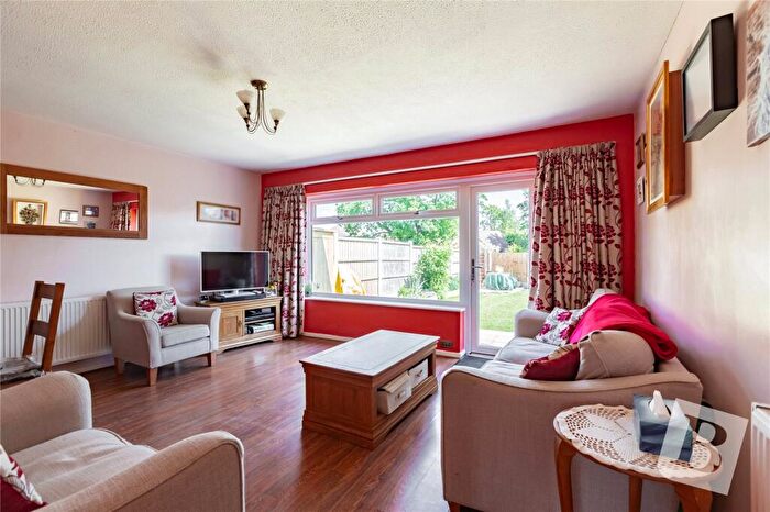 3 Bedroom Semi-Detached House For Sale In Thorncroft, Hornchurch, RM11