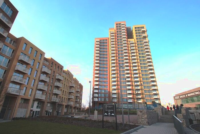 3 Bedroom Flat To Rent In Jefferson Plaza, London, E3