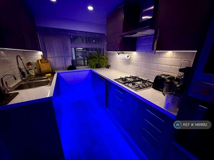 3 Bedroom Terraced House To Rent In Beaulieu Court, Basingstoke, RG21