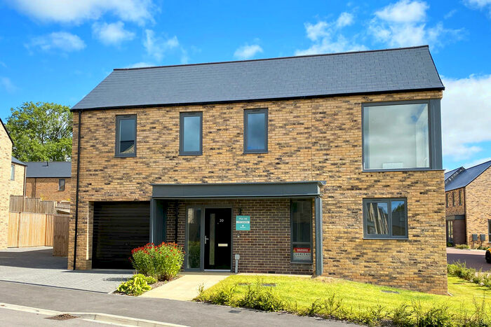 3 Bedroom Detached House To Rent In Fewston Drive, Harrogate, HG3