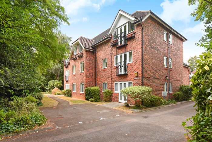 2 Bedroom Apartment To Rent In Victoria Court, Headington, OX3