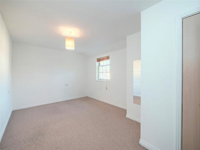 2 Bedroom Flat To Rent In Willowbrae Road, Willowbrae, Edinburgh, EH8