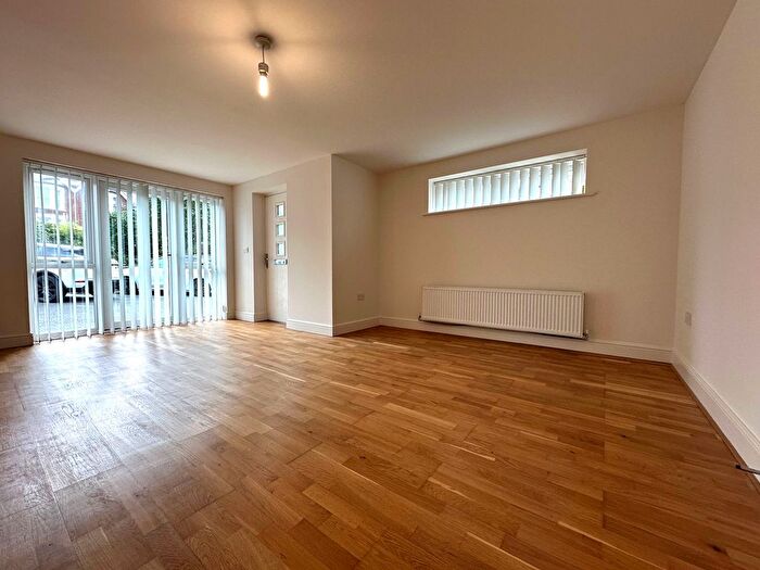 2 Bedroom Flat To Rent In Faversham Road, Kennington, Ashford, TN24