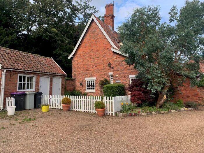 3 Bedroom Detached House To Rent In Lincoln Road, South Elkington, Louth, LN11