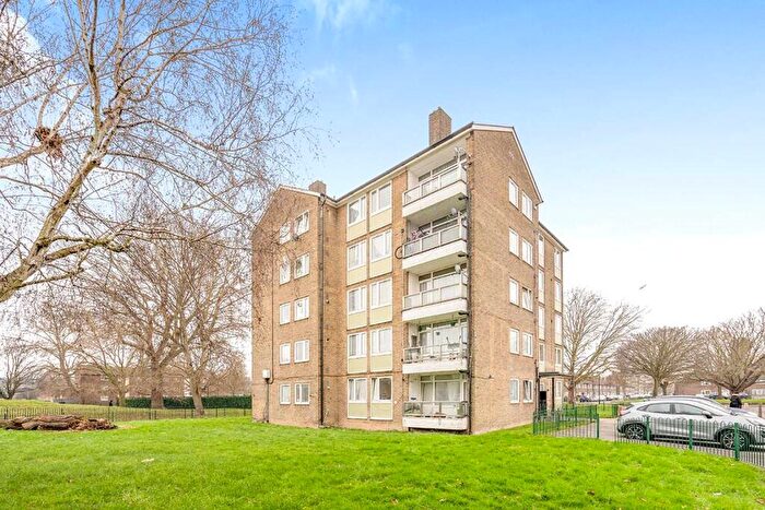 2 Bedroom Flat For Sale In Stanbrook Road, London, SE2