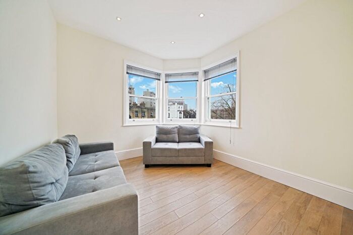 2 Bedroom Flat To Rent In Hackney Road, Hoxton, E2