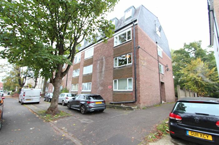 Studio To Rent In Wostenholm Road, Sheffield, S7
