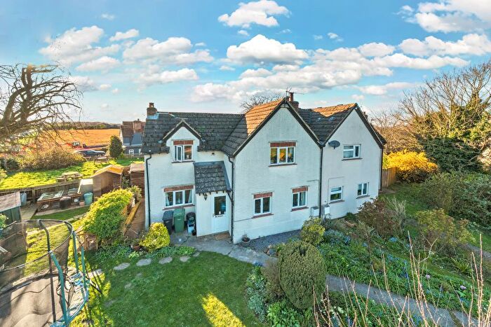 3 Bedroom Semi Detached House For Sale In Reading Road, West Hendred, Wantage, OX12