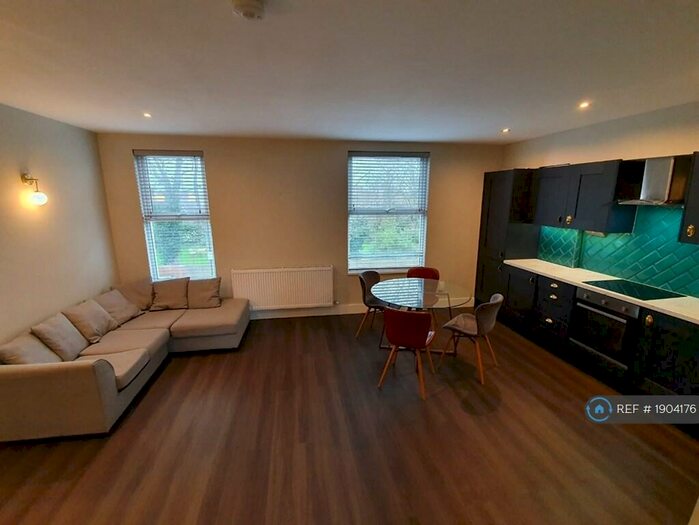 1 Bedroom Flat To Rent In Amhurst Road, London, N16