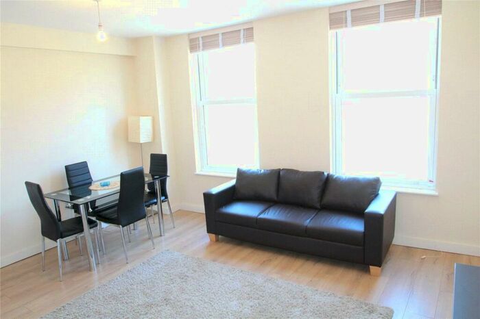 1 Bedroom Apartment To Rent In Holloway Road, Islington, London, N7