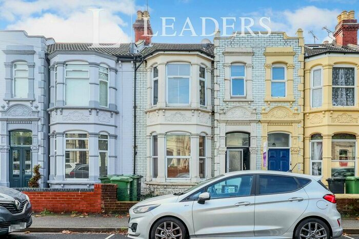 2 Bedroom Apartment To Rent In Laburnum Grove, North End, PO2