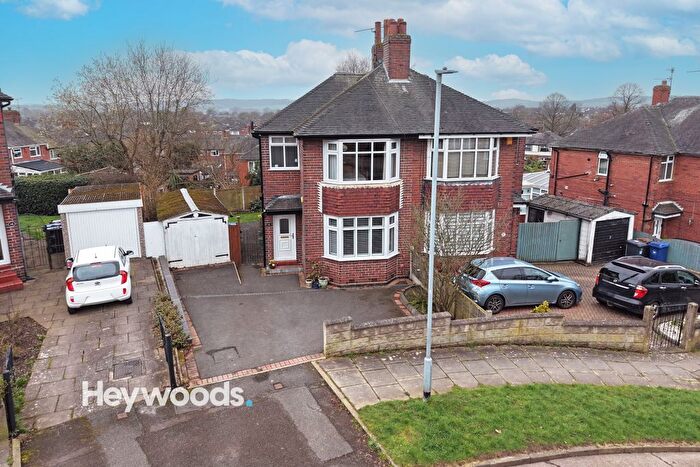 3 Bedroom Semi Detached House For Sale In Belfield Avenue, Maybank, Newcastle-Under-Lyme, Staffordshire, ST5