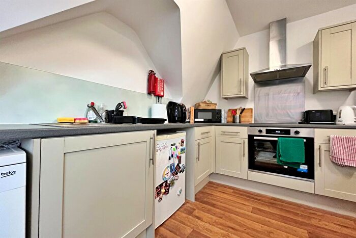 2 Bedroom Flat To Rent In Bournemouth Centre, BH8