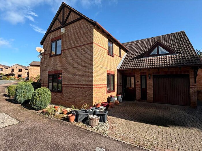 4 Bedroom Detached House For Sale In New Forest Way, Daventry, Northamptonshire, NN11