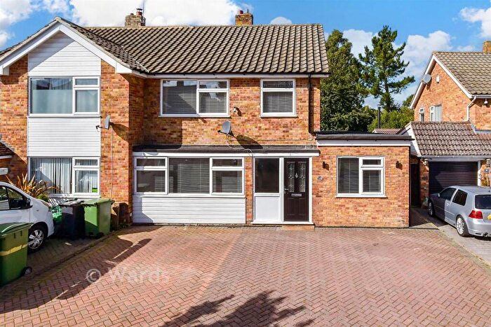 4 Bedroom Semi-Detached House For Sale In Berwyn Grove, Loose, Maidstone, Kent, ME15