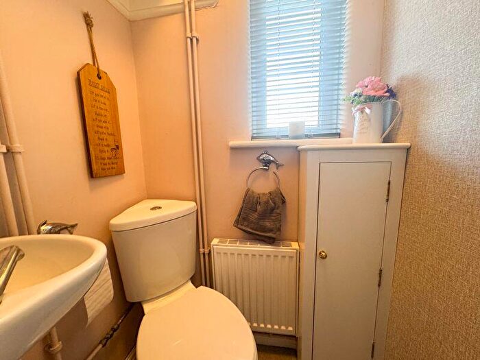 1 Bedroom Flat For Sale In Kingsway Court, Cleethorpes, DN35