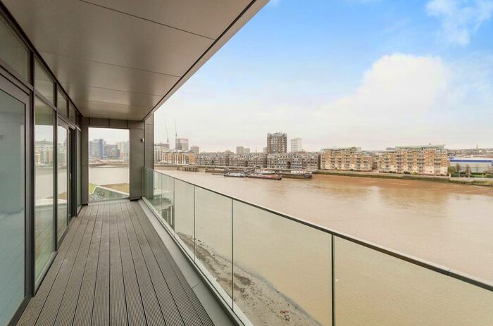 2 Bedroom Flat To Rent In Westbourne Apartments, Fulham, London, SW6