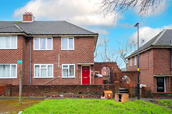 2 Bedroom Flat For Sale In Coventry Road, Small Heath, B10