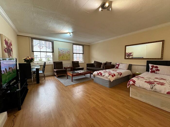 1 Bedroom Flat To Rent In Reeves Mews, London, W1K