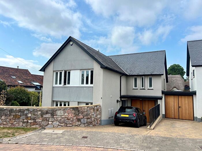 4 Bedroom Property To Rent In Well Close, Newton Abbot, TQ12