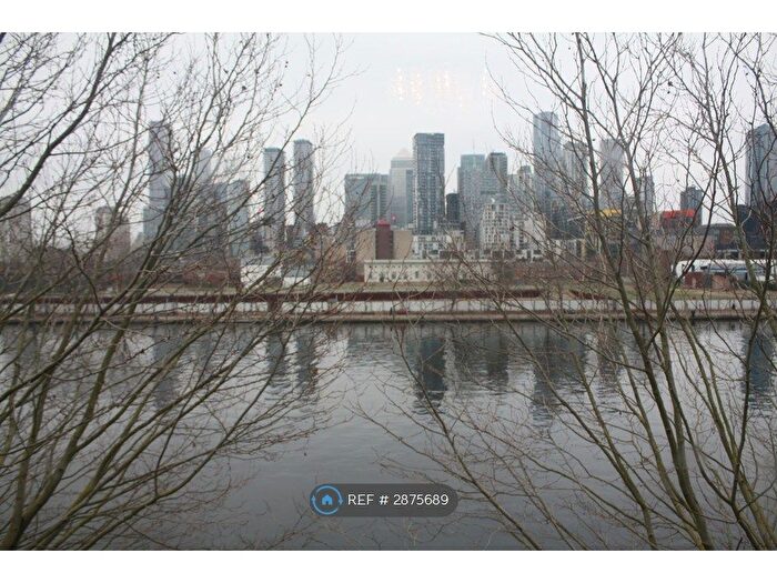 2 Bedroom Flat To Rent In Ringwood Gardens, London, E14