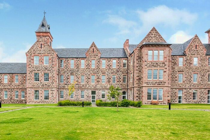 3 Bedroom Flat To Rent In Great Glen Place, Inverness, IV3