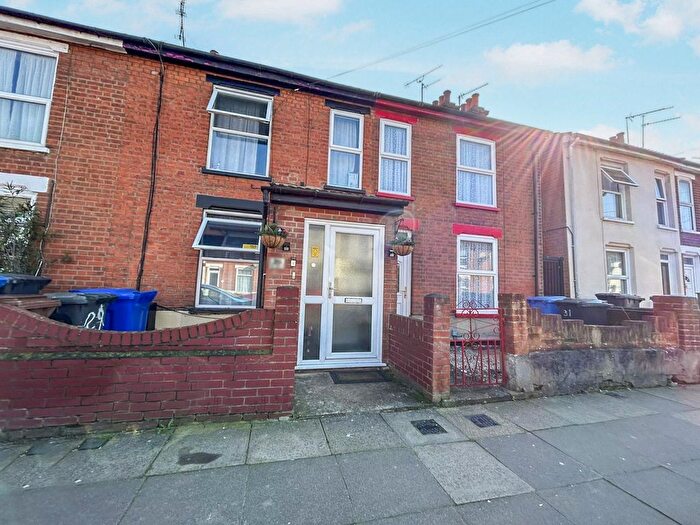 3 Bedroom Terraced House For Sale In Gatacre Road, Ipswich, IP1