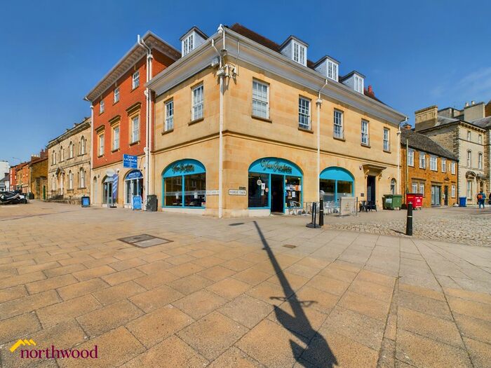 1 Bedroom Studio To Rent In Horse Fair, Banbury, OX16