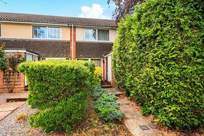2 Bedroom Maisonette For Sale In Ray Park Avenue, Maidenhead, SL6