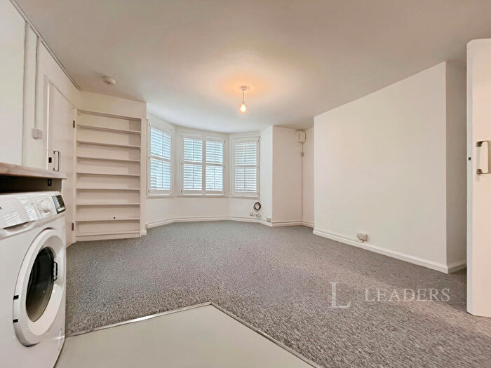 Flat To Rent In Denmark Villas, Hove, East Sussex, BN3