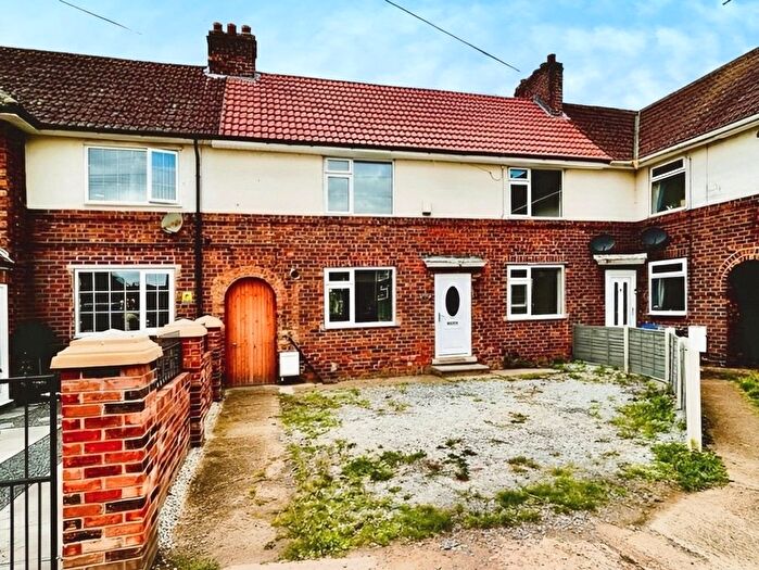 3 Bedroom Terraced House To Rent In Elm Place, Armthorpe, Doncaster, South Yorkshire, DN3