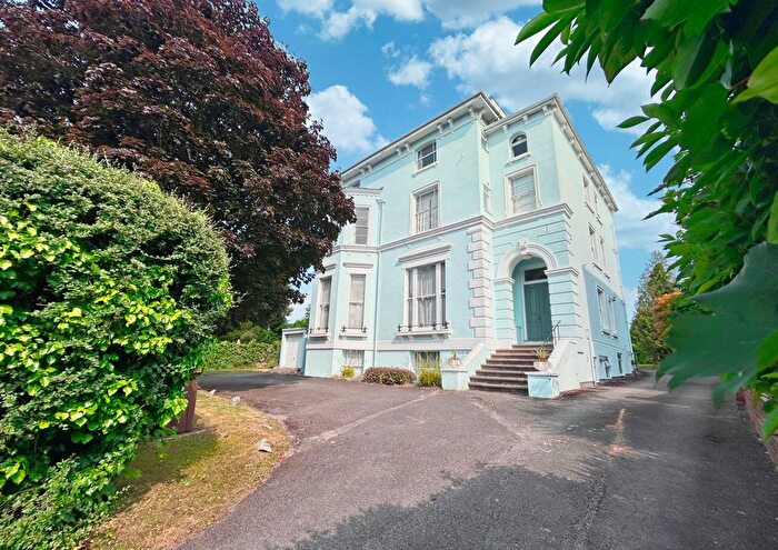 2 Bedroom Flat To Rent In East Approach Drive, Cheltenham, GL52