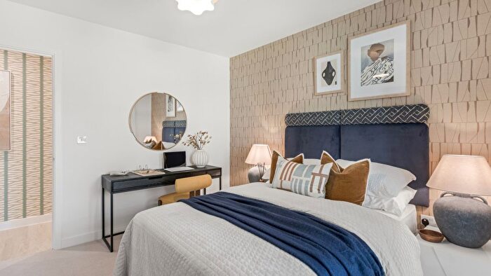 1 Bedroom Flat For Sale In Pegler Square, Kidbrooke Village, Greenwich, London, SE3