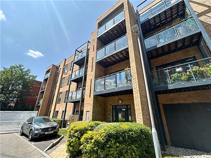 1 Bedroom Property To Rent In Hackbridge Road, Wallington, SM6