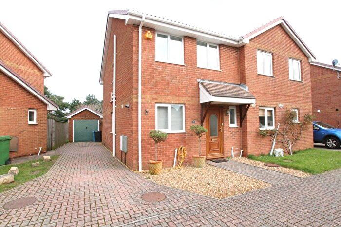 3 Bedroom Semi Detached House For Sale In Mcwilliam Close Talbot Village, Poole, BH12