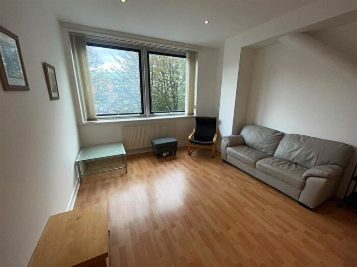 1 Bedroom Apartment To Rent In Princess House City Centre, M1