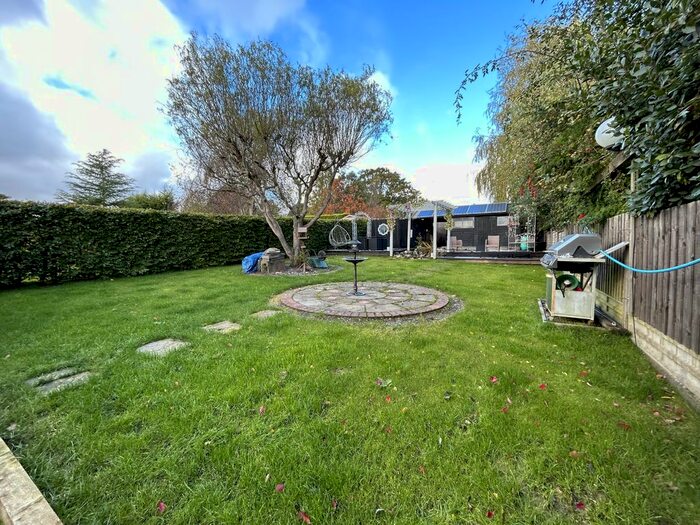 3 Bedroom Property To Rent In Back Lane, Shipbourne, Tonbridge, TN11