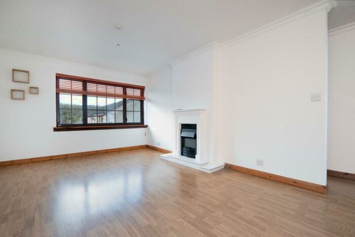 1 Bedroom Flat To Rent In Dunrobin Drive, Gourock, PA19