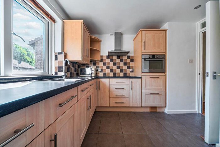 1 Bedroom Flat To Rent In Nesbitt Close, Blackheath, London, SE3