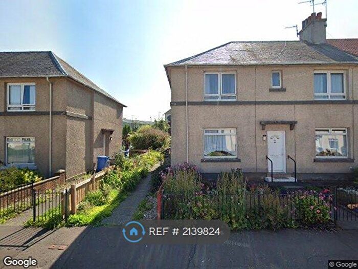 2 Bedroom Flat To Rent In Claremont Crescent, Kilwinning, KA13