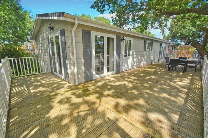 2 Bedroom Park Home To Rent In Alder Country Park, Bacton Road, North Walsham, NR28