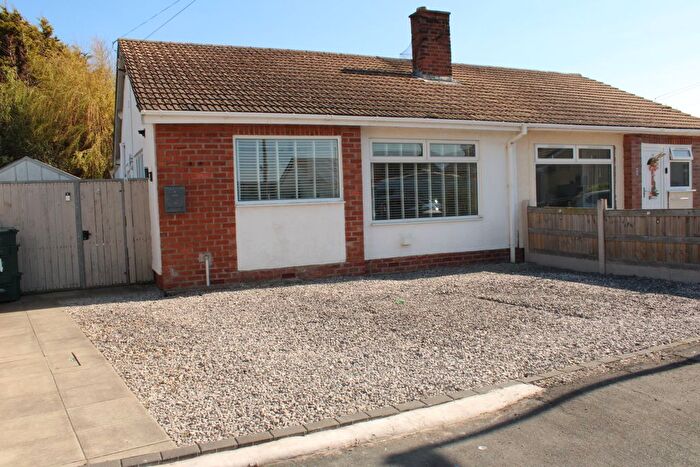 3 Bedroom Semi Detached Bungalow To Rent In Seaview Court, Rhyl, LL18