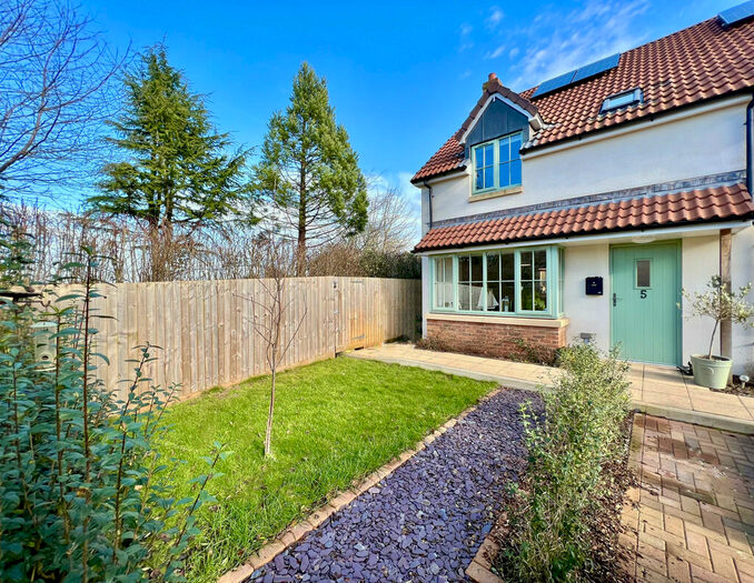 3 Bedroom End Of Terrace House For Sale In Mendip Orchard, Compton Martin, BS40
