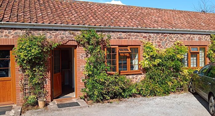 1 Bedroom Mews To Rent In The Old Stables, Banklands, North Newton, Bridgwater, TA7