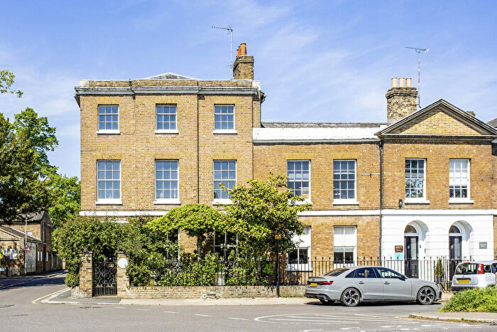 4 Bedroom End Of Terrace House For Sale In Port Hill, Hertford, SG14