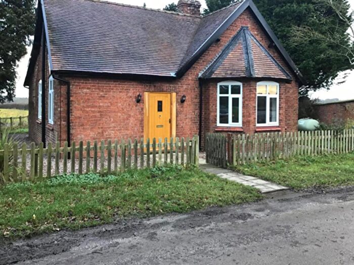 2 Bedroom Detached Bungalow To Rent In Doddington, Nantwich, CW5